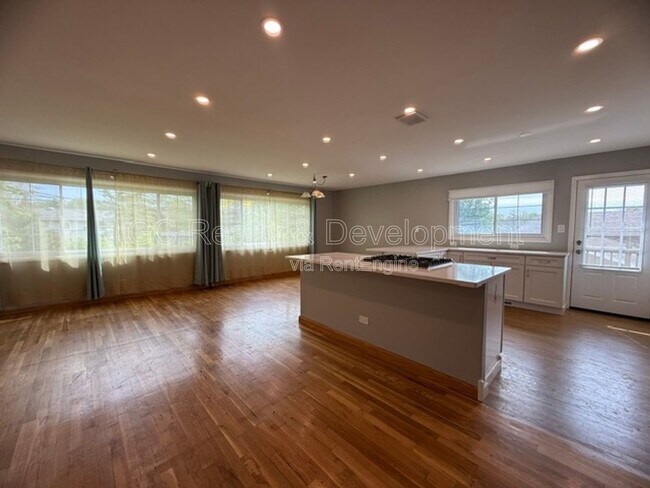 Foto del edificio - 1645 Highland Blvd