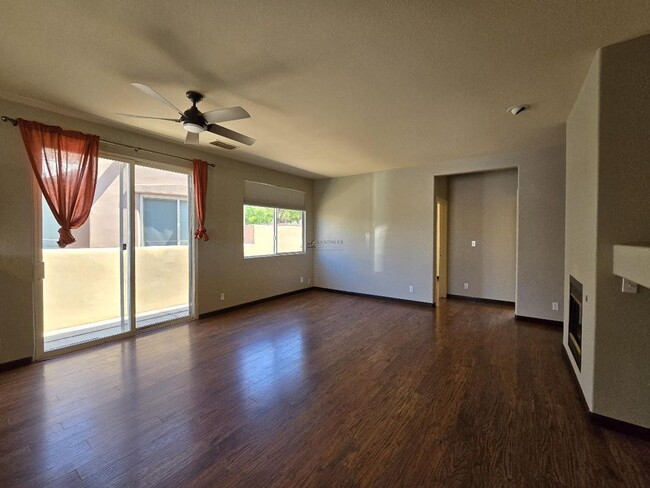 Building Photo - 9 Autumn Light Pl