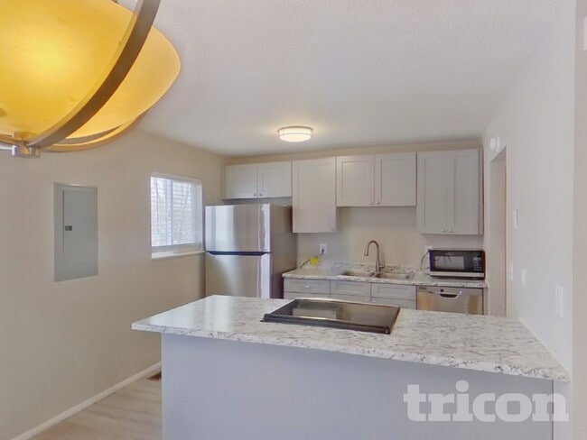 Foto del edificio - 1312 Rainier Dr