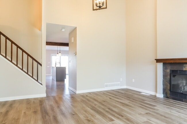 Foto del edificio - 981 Conifer Ct