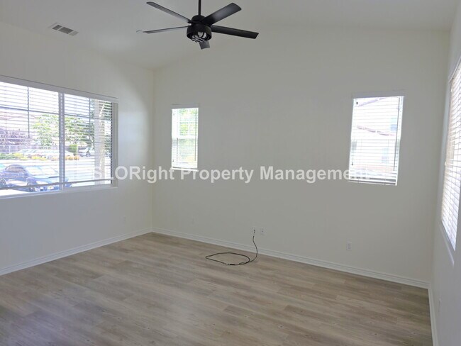Building Photo - AVAILABLE NOW - 3 Bed/2.5 Bath Home located in Templeton Ranch