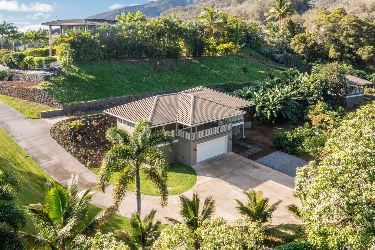 Foto principal - Brand-New 2BR/2BA Home with A/C & Huge Covered Lanai – Wailuku Country Estates