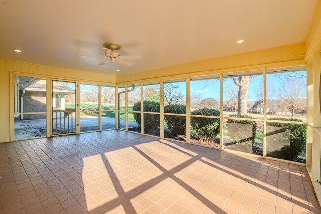 Building Photo - 218 Baltusrol Rd