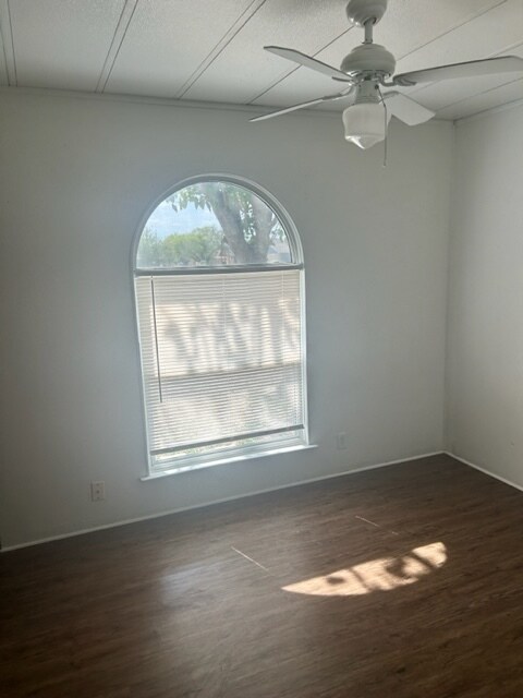 Foto del edificio - 1509 Elyse Dr
