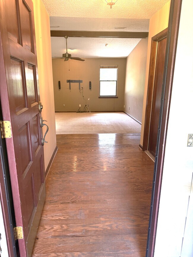 Building Photo - 3956 Cedar Cove Ln