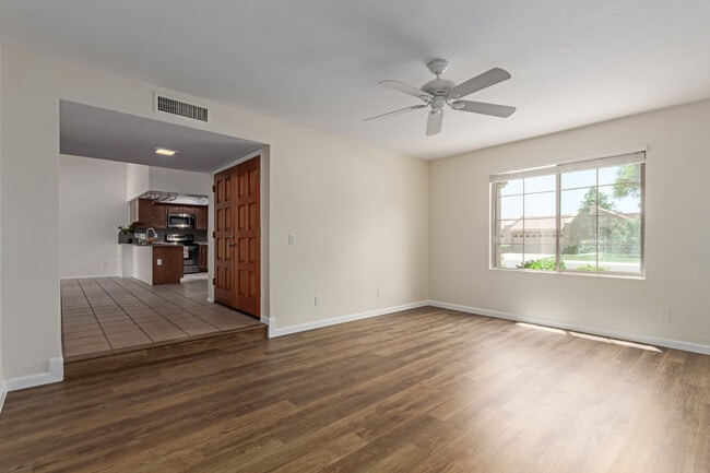 Building Photo - 9128 E Evans Dr