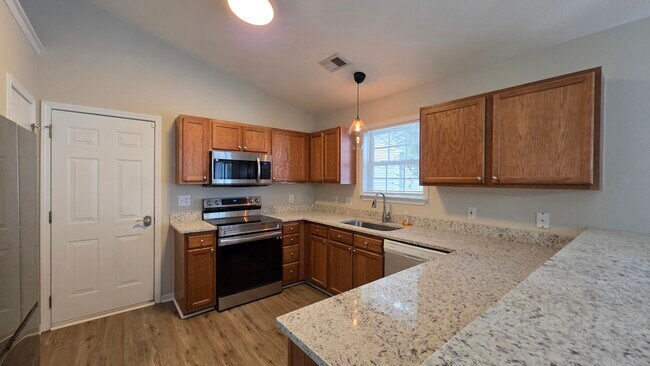 Foto del edificio - 920 Silvercrest Dr