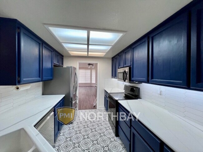 Building Photo - 273 Sunridge Way