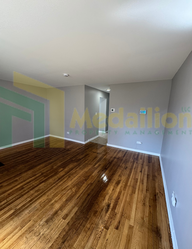 Foto del edificio - Charming 4-Bedroom 1.5 bath Home for Rent:...