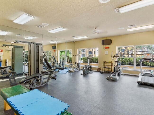 Building Photo - 11561 Villa Grand