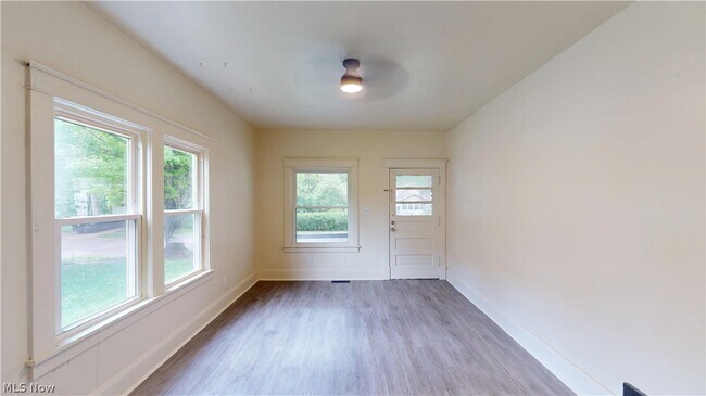 Foto del edificio - 210 Perry St