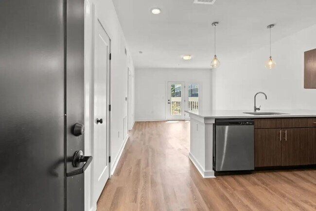 Foto del edificio - Newer 1 bedroom condo in The Ontario in Na...