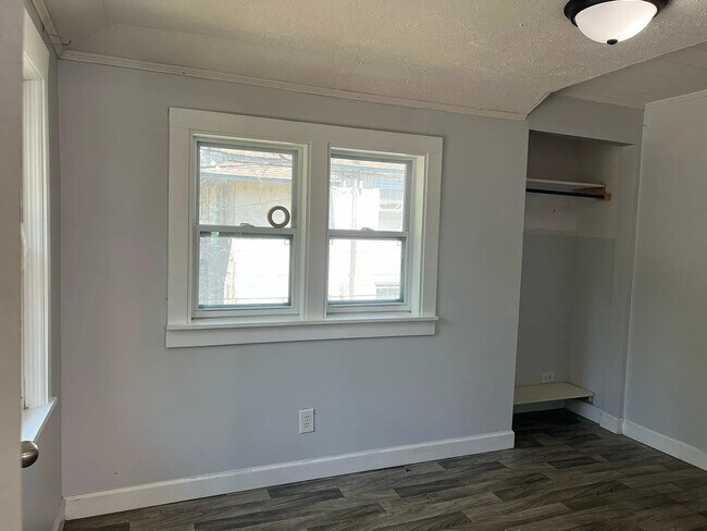 Foto del edificio - 406 8th Ave S