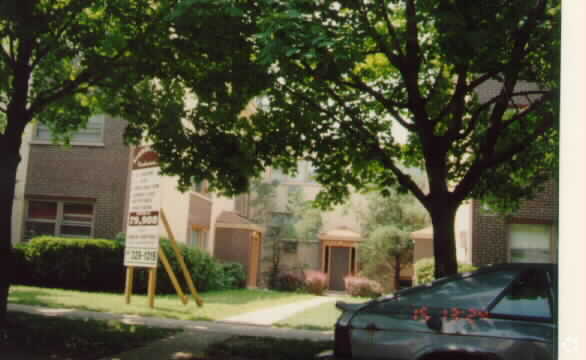 Primary Photo - Hamilton Manor