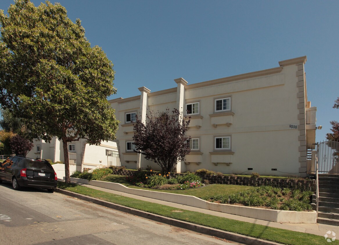Primary Photo - Southbay Shores Apartments