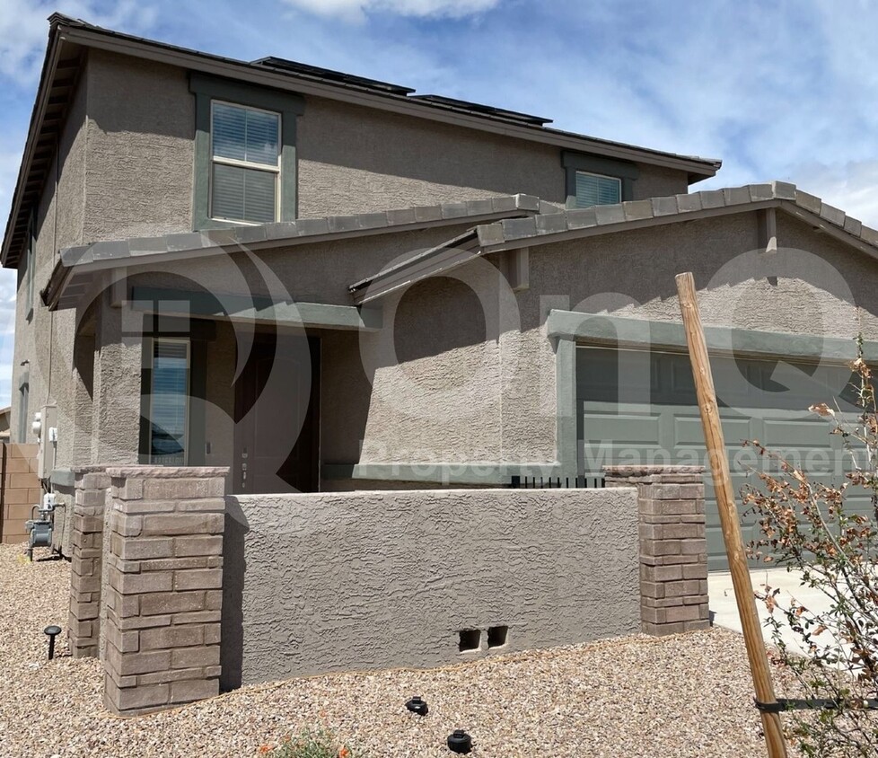 Foto principal - 10664 W Golson Dr