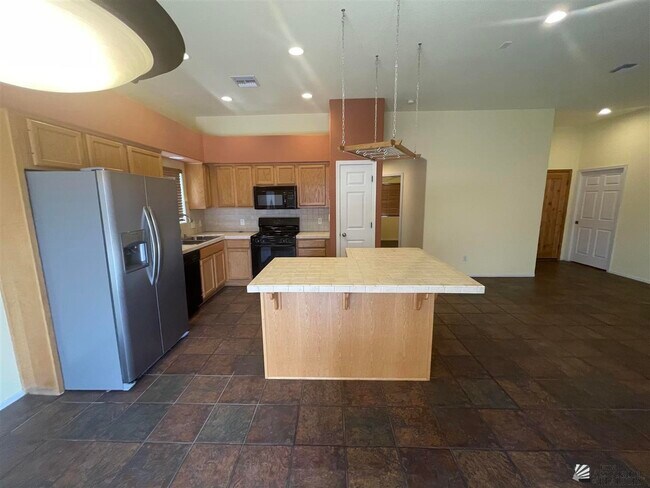 Foto del edificio - 11173 E 26th St