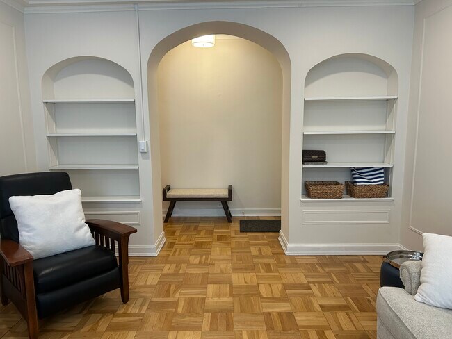 Foto del edificio - 144 N Dithridge St