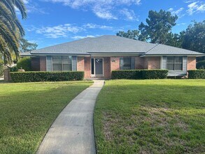 Building Photo - 3657 Cathedral Cove Rd