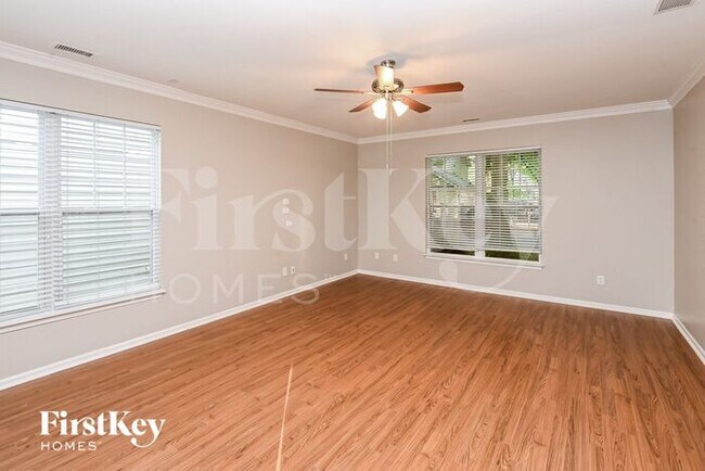 Foto del edificio - 13203 Meadowmere Rd