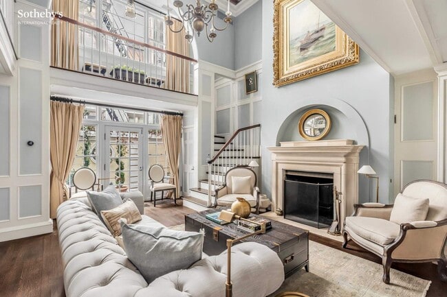 Foto del edificio - 183-185 W 4th St