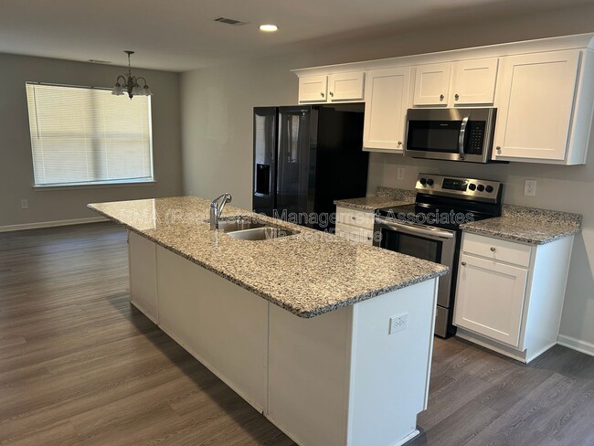 Foto del edificio - 156 Meadowbrooke Dr