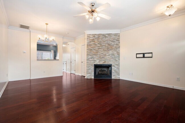 Foto del edificio - Conveniently located 2-bedroom, 2.5-bathroom home in Morrisville, NC