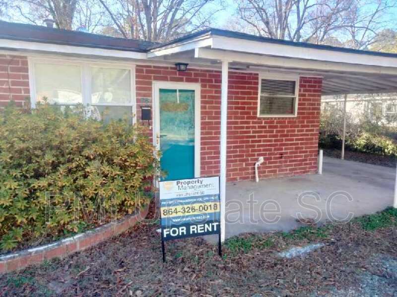 7 Harts Ct, Laurens, SC 29360 Condo for Rent in Laurens, SC