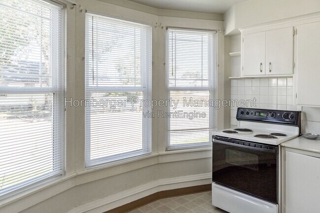 Foto del edificio - 1432 W Knox Ave