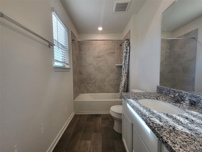 Building Photo - 9303 Sandoval Cir