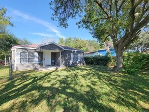 Building Photo - 2330 Cedar Dr