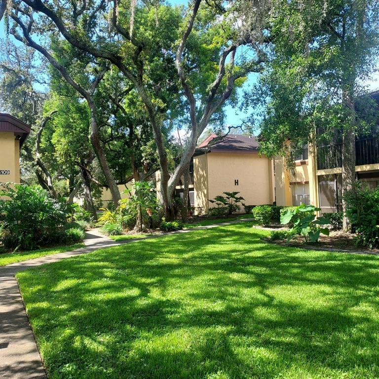 Foto del edificio - 14113 Mossy Glen Ln