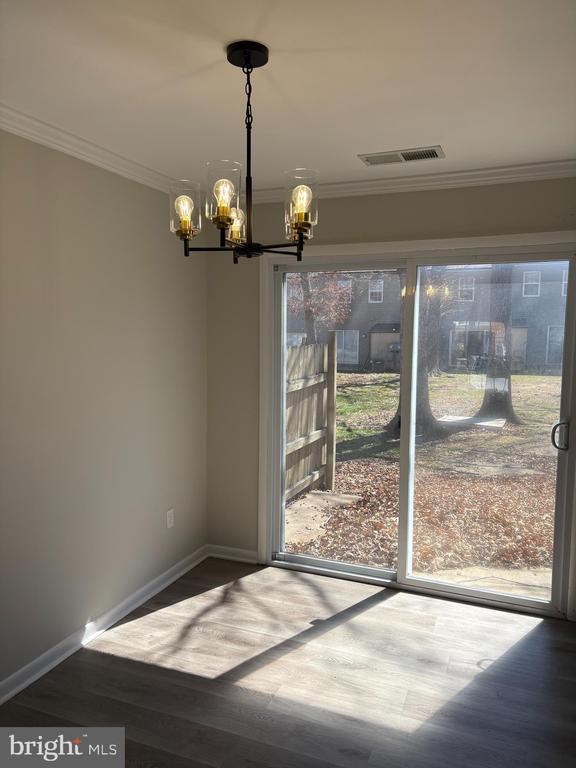 Foto del edificio - 1525 Stowmarket Ct