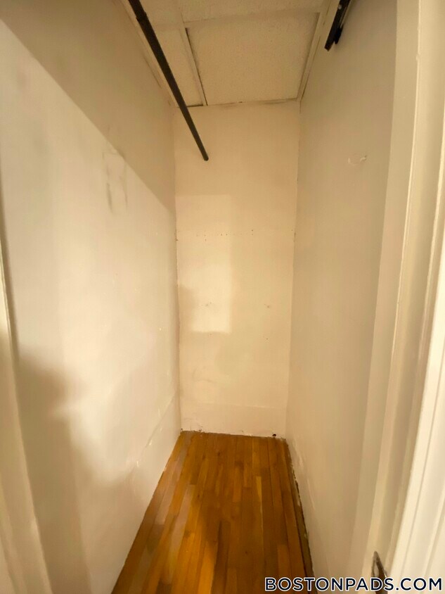 Primary Photo - 15 Aberdeen St