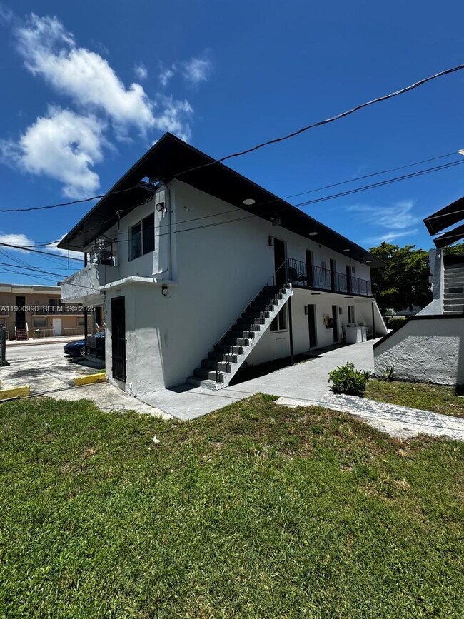 Foto del edificio - 602 SW 13th Ave