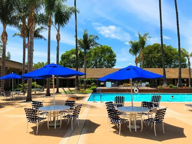 Foto del edificio - 8605 Solano Cir