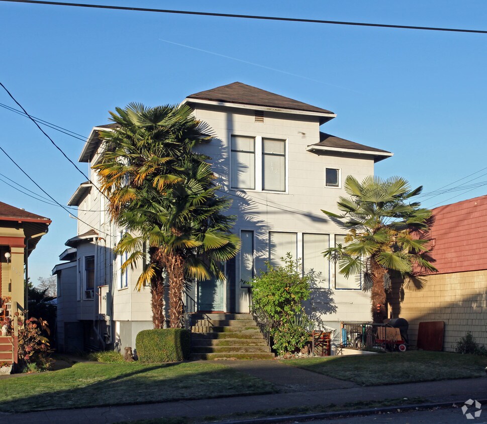Primary Photo - 3939 Wallingford Ave N