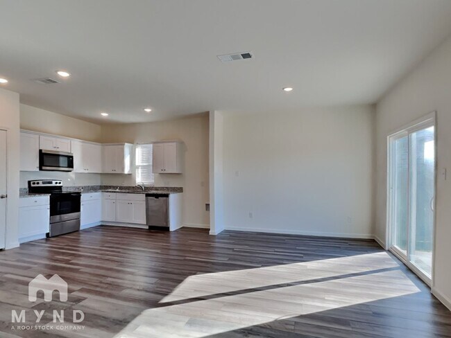 Foto del edificio - 5549 Ladytown Ln