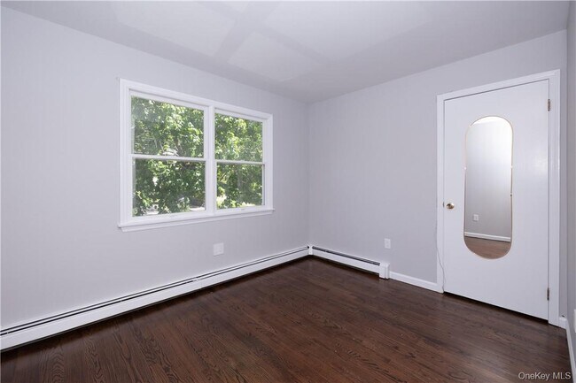 Foto del edificio - 142 E Sunnyside Ln