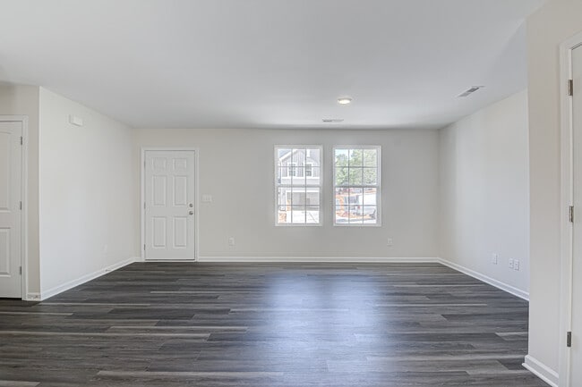 Building Photo - 3155 Misty Ridge Dr