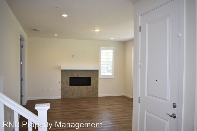Building Photo - 3 br, 3 bath House - 5013 Jewel Street