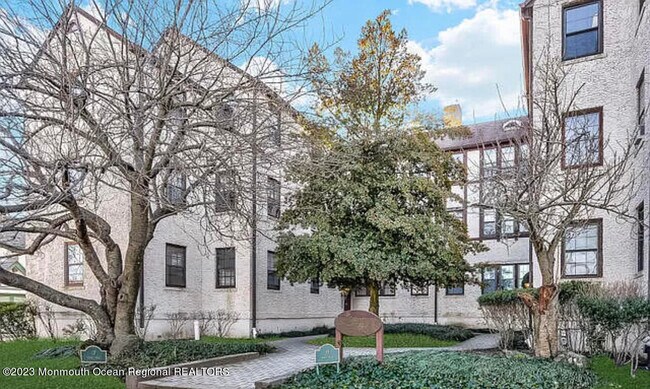 Foto del edificio - 17 Leroy Pl