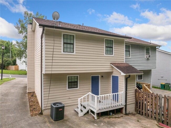 Foto del edificio - 112 Woodberry Ct