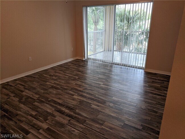 Foto del edificio - 6400 Aragon Way