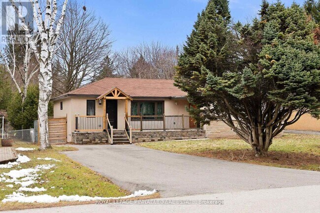 Building Photo - 208 Glen Oak Dr