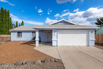 Building Photo - 3401 N Catherine Dr