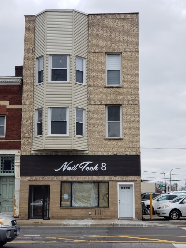 Primary Photo - 3133 S Archer Ave