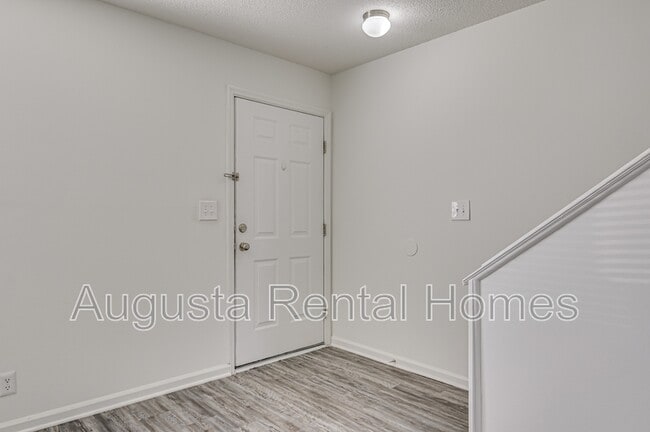 Foto del edificio - 2905 Arrowhead Dr