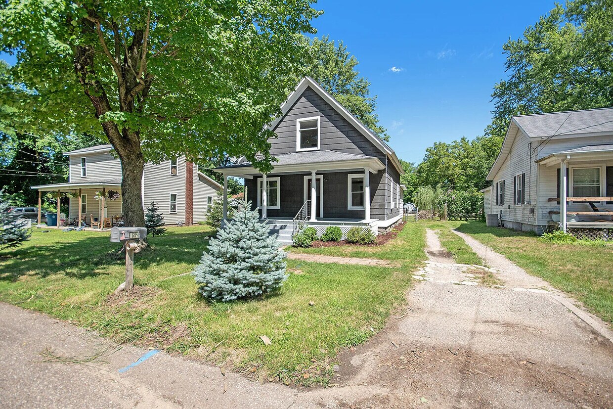 Foto principal - 125 Briggs St