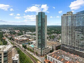 Building Photo - 300 Bowie St